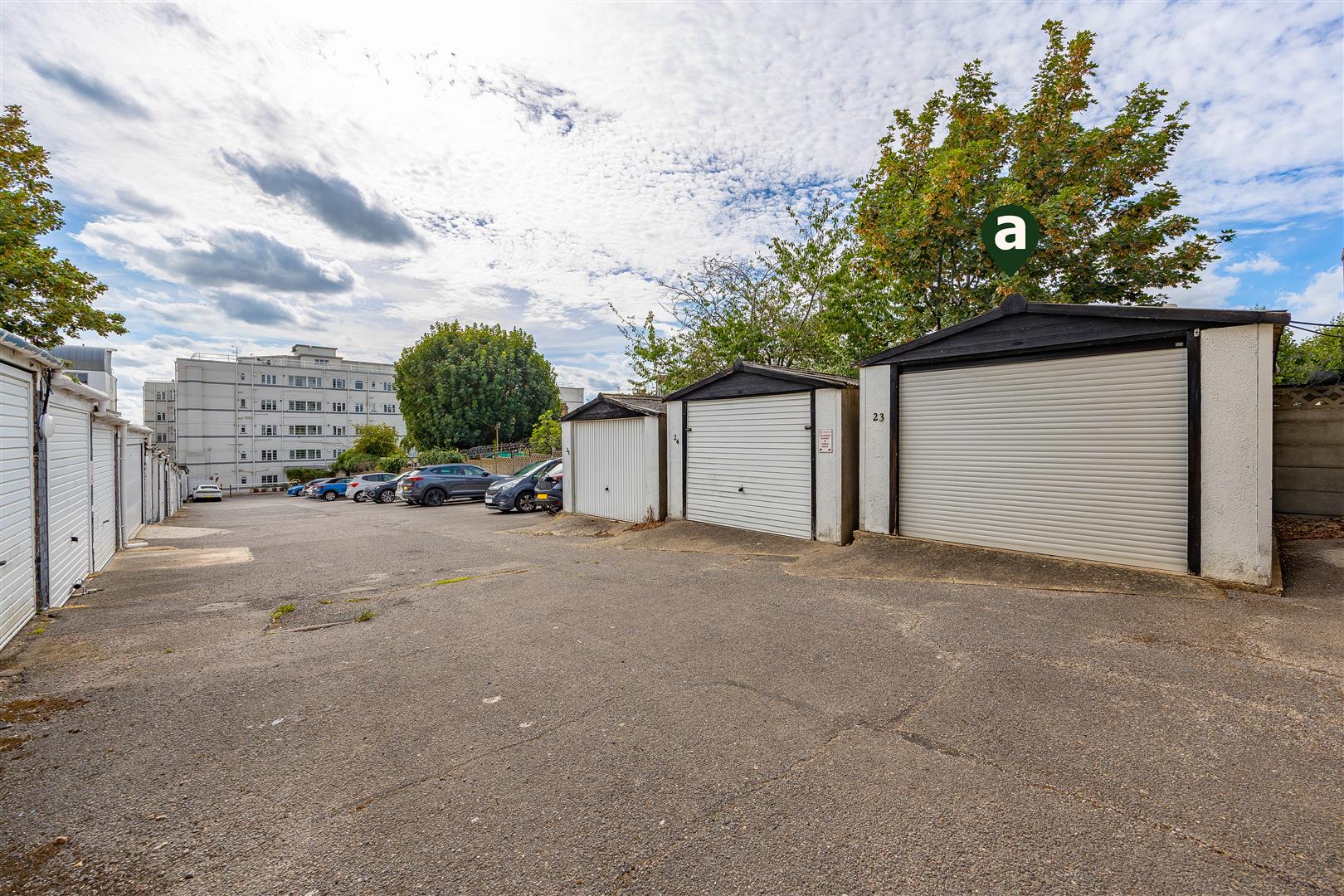 Garage & Communal Parking